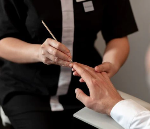 PASTRIM TOTAL I THONJVE TE DUARVE PER MESHKUJT - CLEANING NAILS FOR MAN