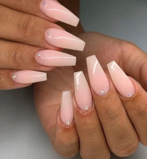 HEQJE TOTALE E TIPSAVE ME AKRI/ XHEL -TOTAL REMOVAL OF ACRE/ GEL TIPS